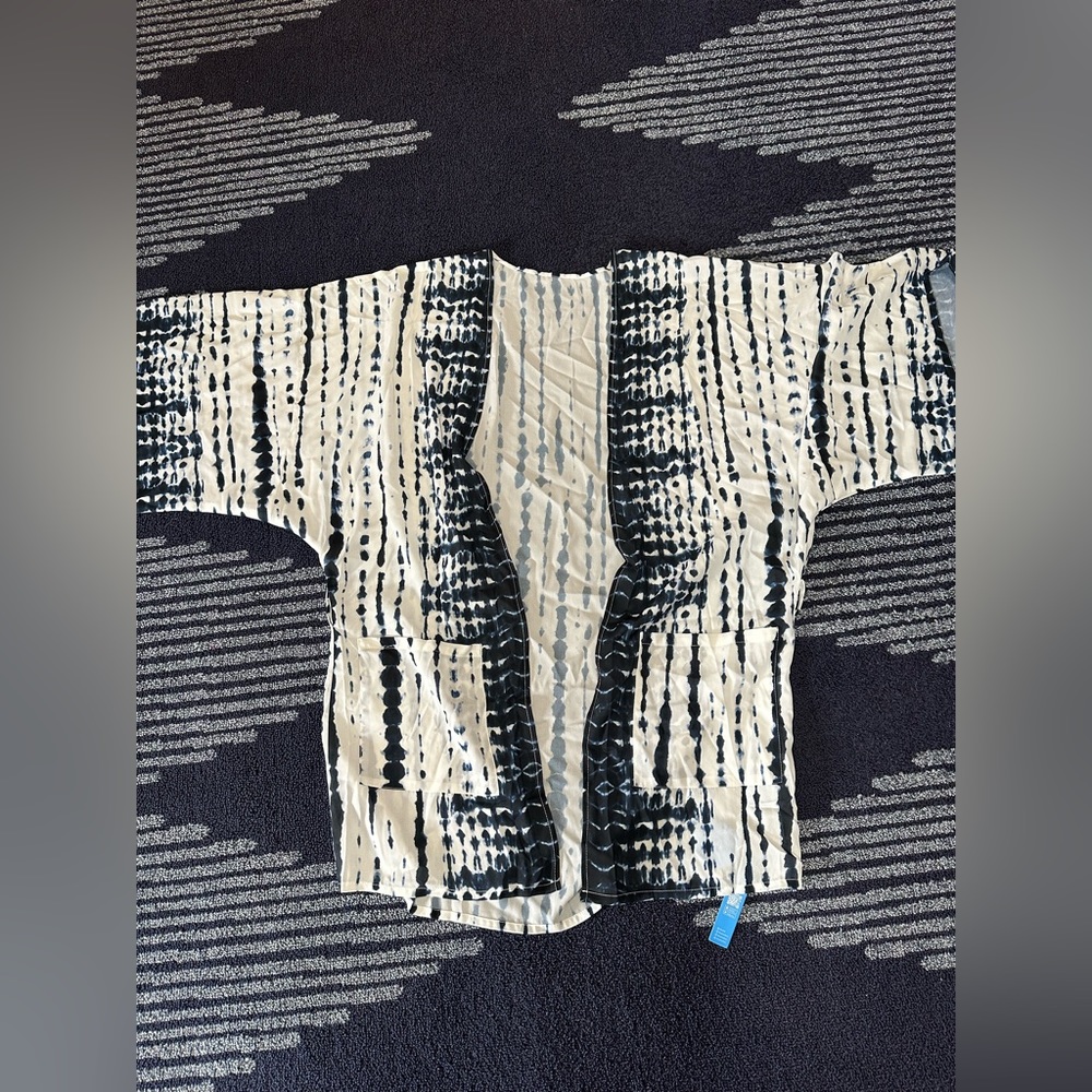 Cupshe kimono with belt (not pictured)